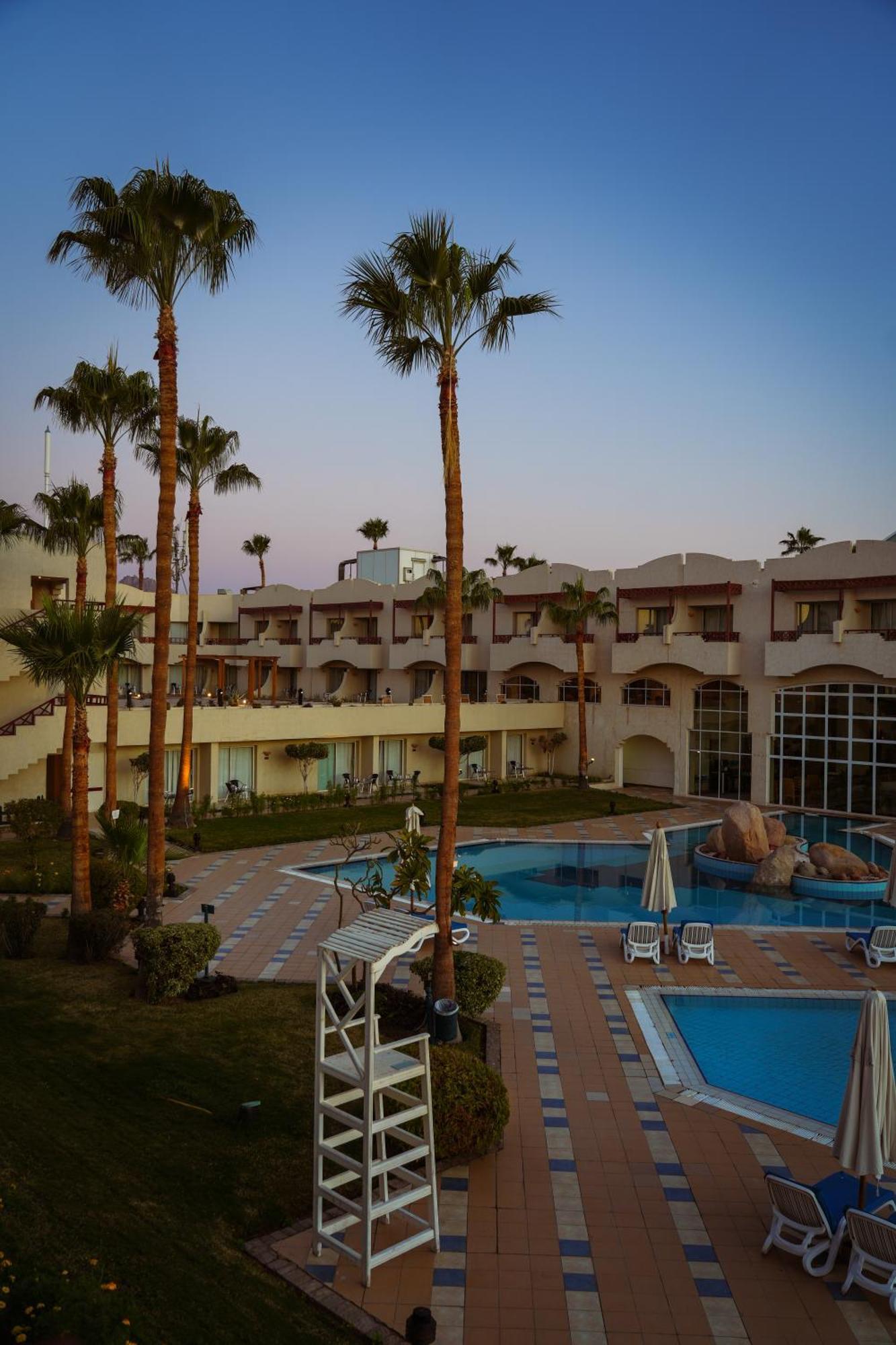 Naama Bay Promenade Beach Resort Managed By Accor Sharm el Sheikh Esterno foto A resort in Sharm El Sheikh