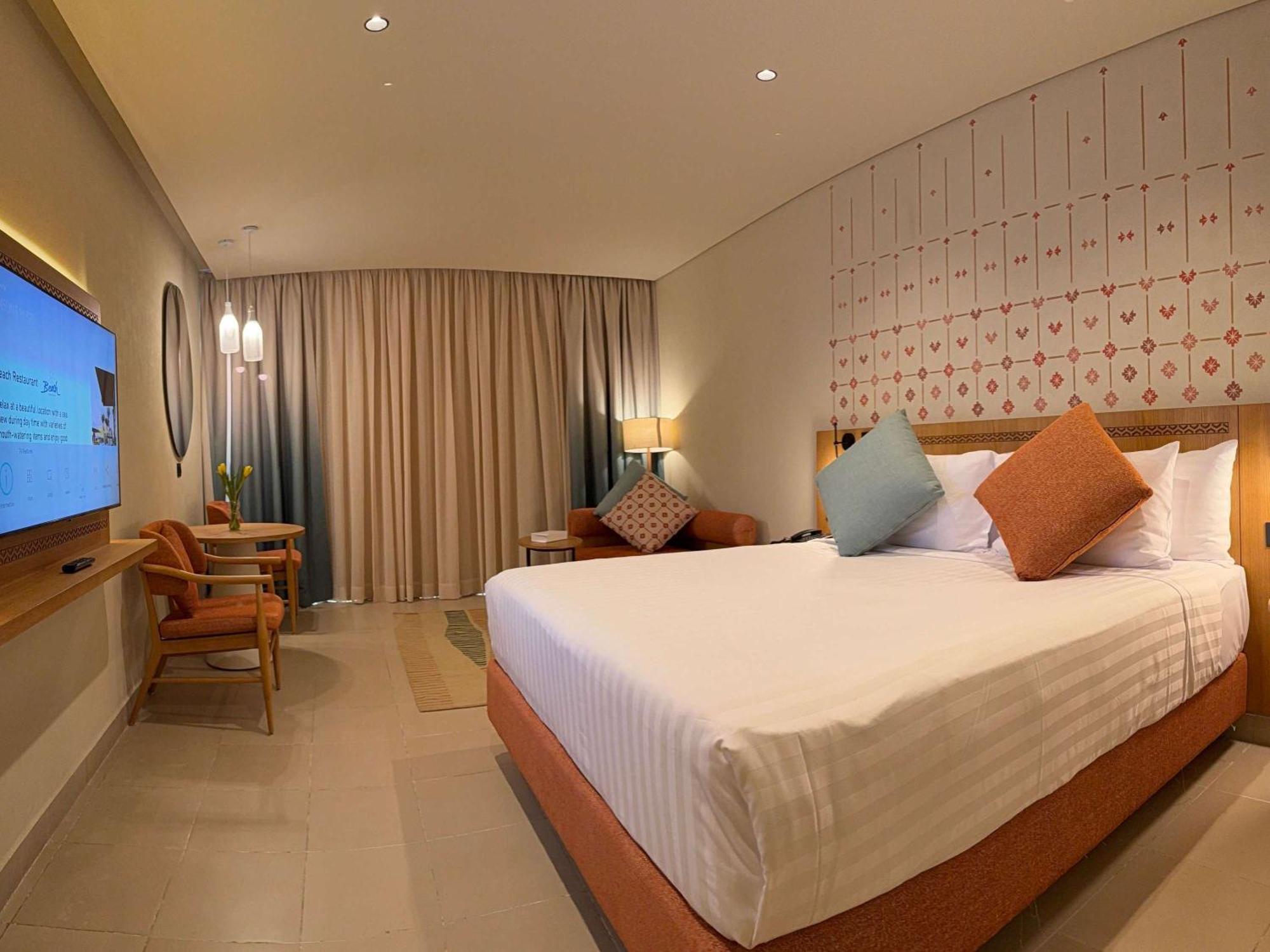 Naama Bay Promenade Beach Resort Managed By Accor Sharm el Sheikh Esterno foto Deluxe Room