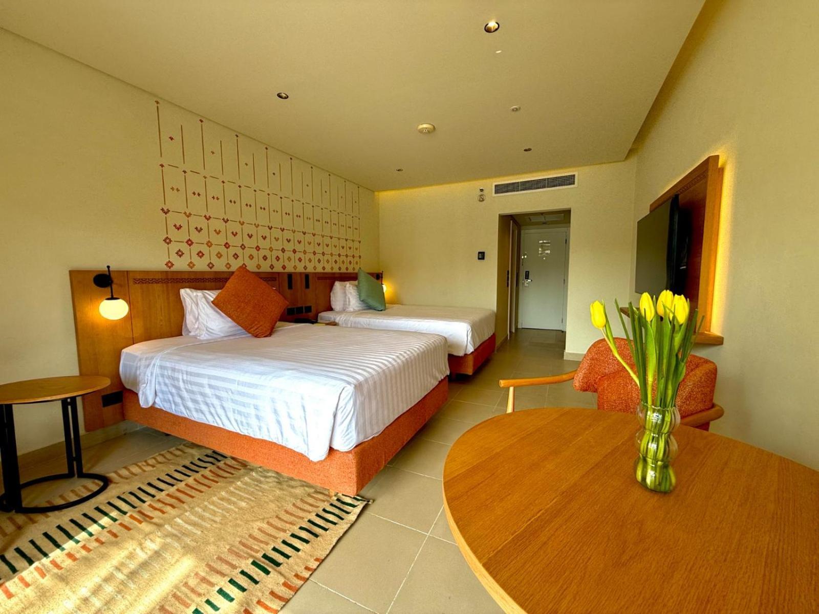 Naama Bay Promenade Beach Resort Managed By Accor Sharm el Sheikh Esterno foto Deluxe Room