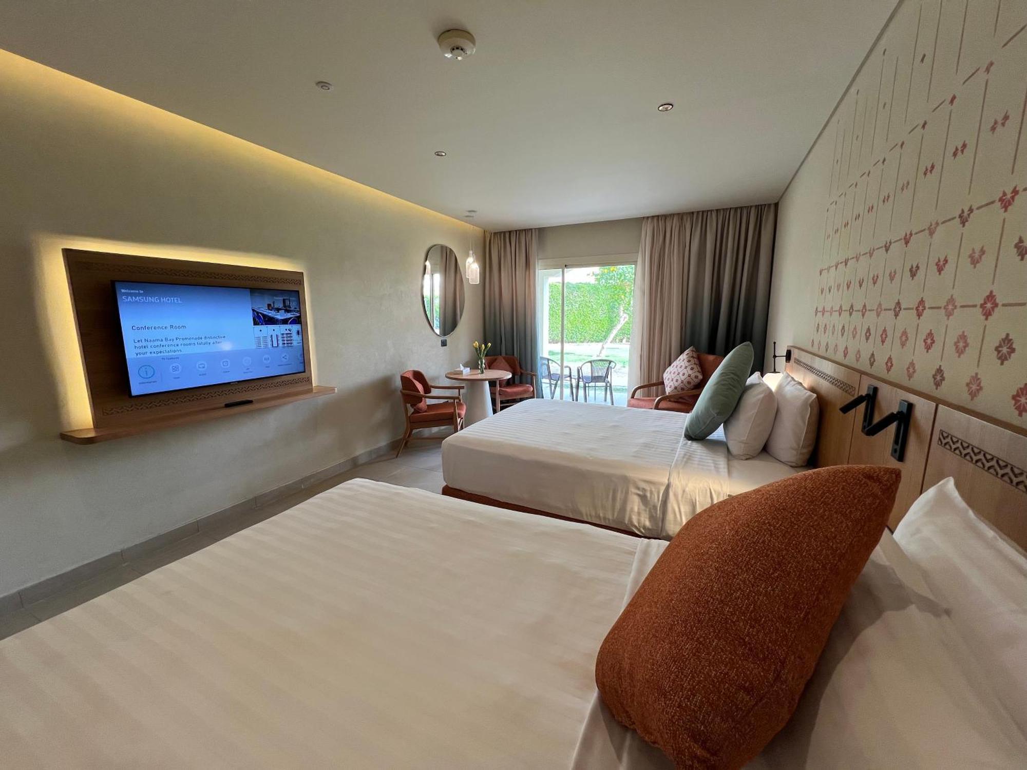 Naama Bay Promenade Beach Resort Managed By Accor Sharm el Sheikh Esterno foto Deluxe Room